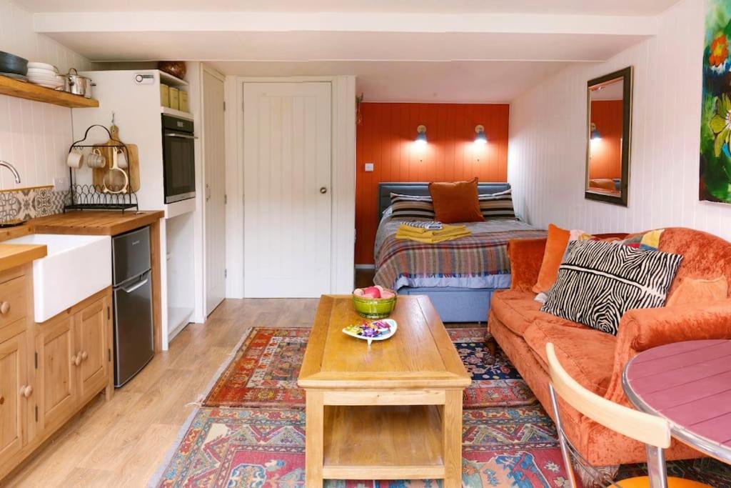 The Garden Room Knighton  Bagian luar foto