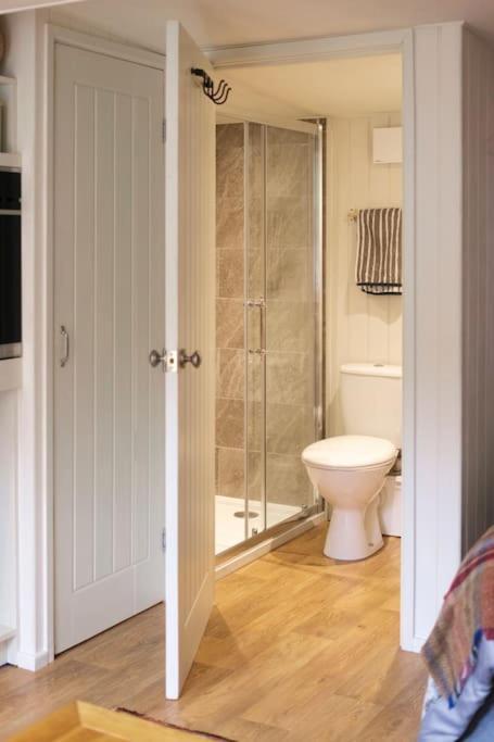 The Garden Room Knighton  Bagian luar foto