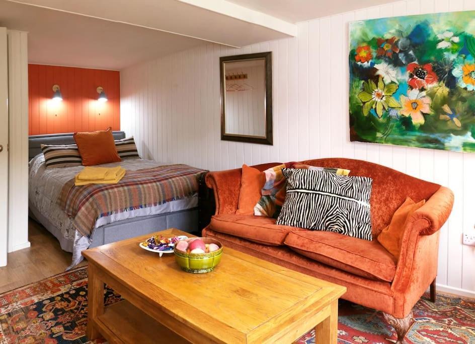 The Garden Room Knighton  Bagian luar foto