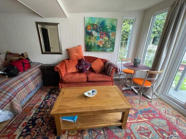 The Garden Room Knighton  Bagian luar foto